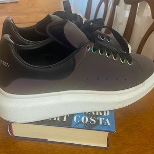 Alexander McQueen rare edition rare color sneakers